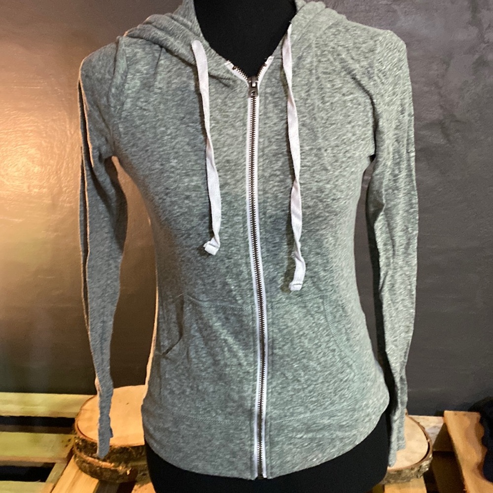 Aeropostale size small. Full zip.